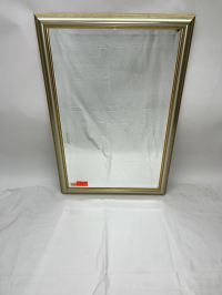 Goldfarbener Spiegel