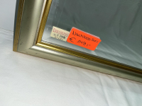 Goldfarbener Spiegel